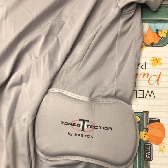 Youth Large Torso Tection baseball chest protection by Easton - Picture 4 of 5